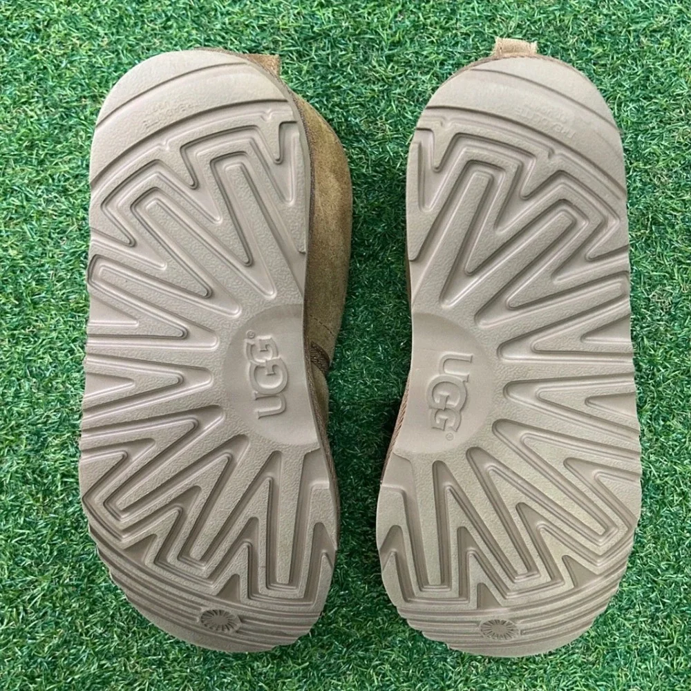 UGG neumel lace